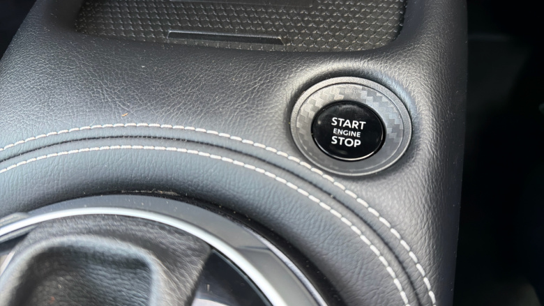 Nissan Juke 1.0 DiG-T Tekna 5dr DCT Petrol Hatchback